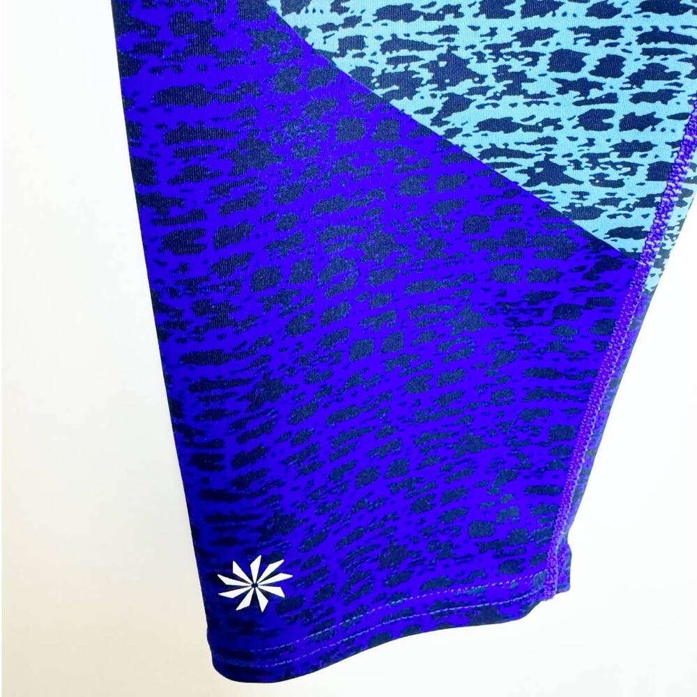 Athleta Womens Asym Camo Sonar Leggings 7/8 Length Medium - Picture 2 of 8
